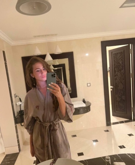 Akşemsettin VIP Escort Bayan Zeynep